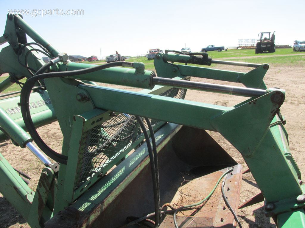 740 LOADER 7FT W/ GRAPPLE